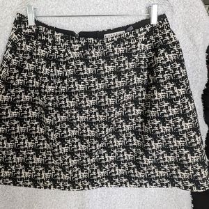 NWT Alice & Olivia Black & White Tweed Mini Skirt Women’s Size 12